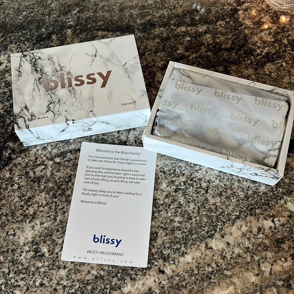 Blissy Silk Pillowcase